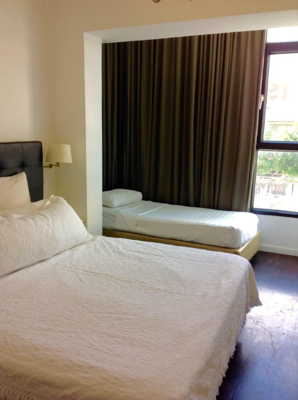 Emanuel * Tel Aviv